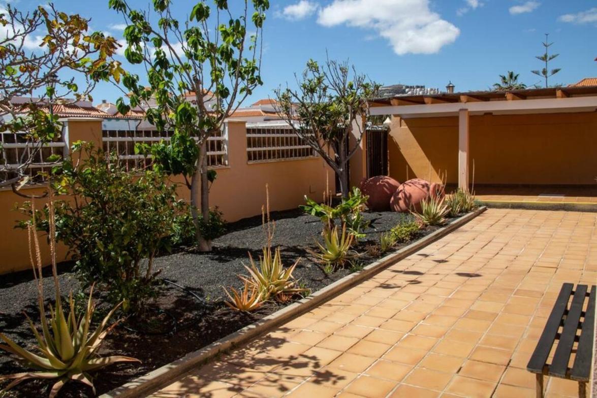 Holiday Villa Vergel With Huge Private Pool, Jacuzzi, Sauna & Bbq By Amazzzing Travel Caleta De Fuste Buitenkant foto