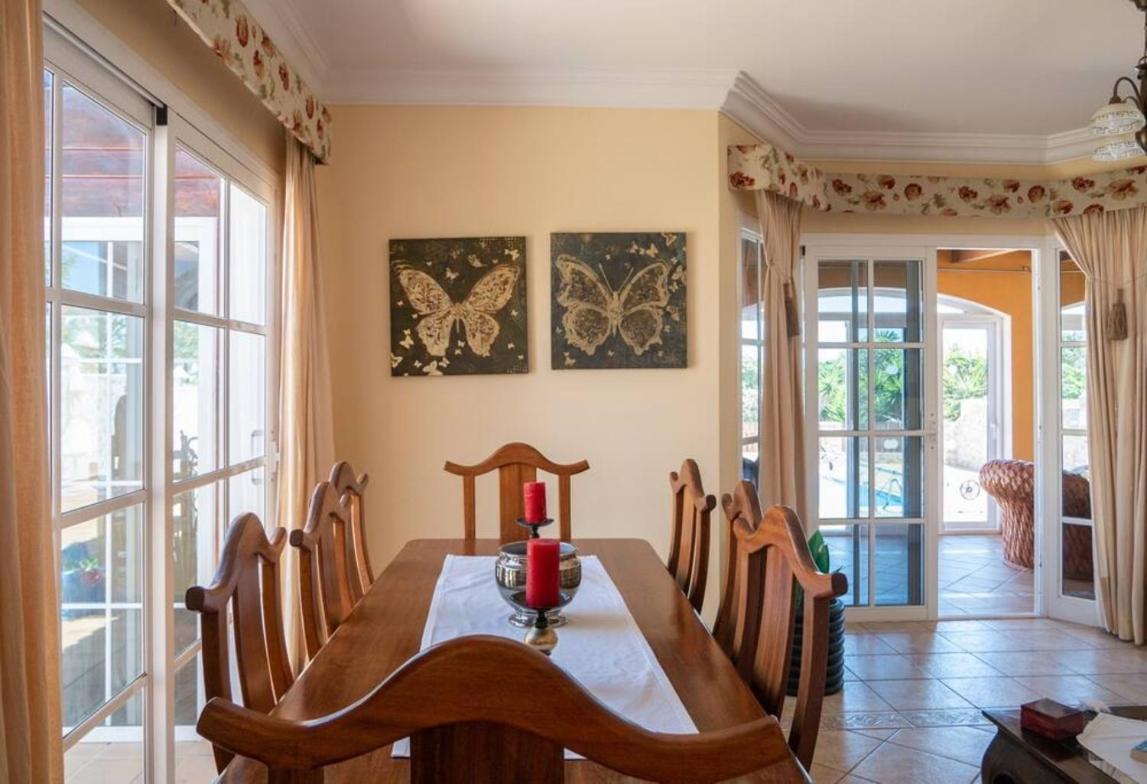 Holiday Villa Vergel With Huge Private Pool, Jacuzzi, Sauna & Bbq By Amazzzing Travel Caleta De Fuste Buitenkant foto